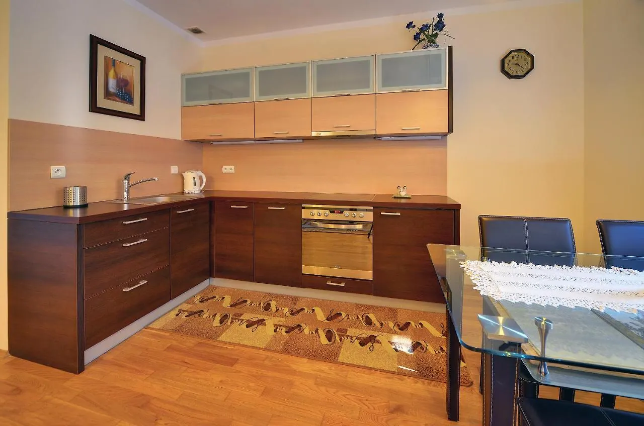 Funkcjonalne I Stylowe Apartamenty Sun Seasons 24 W Karpaczu By Noclegi Renters Apartment Karpacz