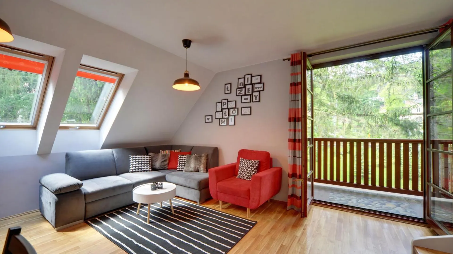 Funkcjonalne I Stylowe Apartamenty Sun Seasons 24 W Karpaczu By Noclegi Renters 0*, Karpacz Poland