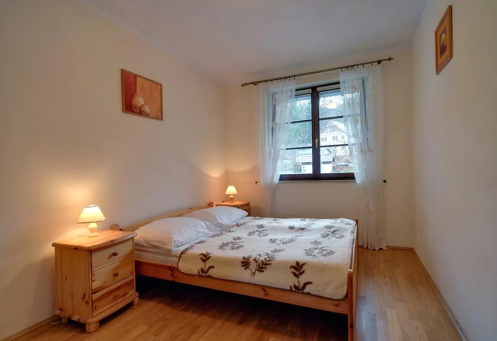 Apartamenty Sun Seasons 24 - Rezydencja Pod Swierkami Centrum Karpacz Lägenhet