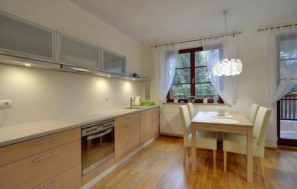 Apartamenty Sun Seasons 24 - Rezydencja Pod Swierkami Centrum 0*, Karpacz
